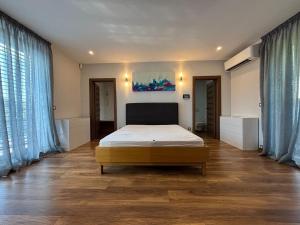 En eller flere senge i et værelse på Villa Summit Sljeme + 28 billeder