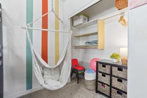 Giường trong phòng chung tại Casa Enclave GUEST HOUSE