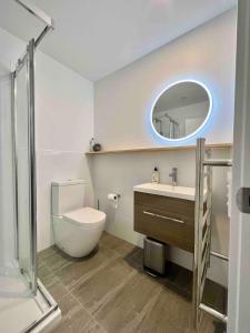 Et badeværelse på Wanaka Town House - Single Malt