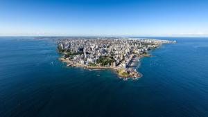 Naturlandskabet i nærheden af lejlighedshotellet