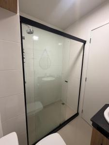 Et badeværelse på Lindo Loft Studio no Centro de Curitiba