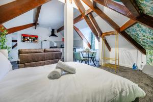 Postel nebo postele na pokoji v ubytování 125HS - Spacious & Relaxing Studios + 61 fotografií