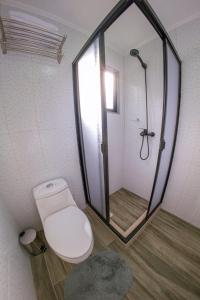 Phòng tắm tại Cabañas Callihue