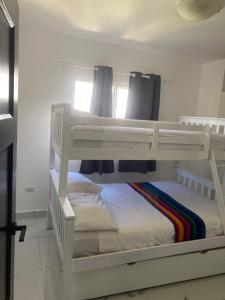 Postel nebo postele na pokoji v ubytování Luxury Villa in Muñoz, Puerto Plata + 18 fotografií