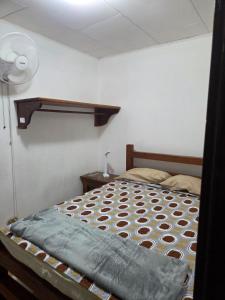 Ένα ή περισσότερα κρεβάτια σε δωμάτιο στο Lodge Barka Lounge