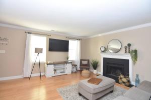 Et tv og/eller underholdning på Urban Townhouse Retreat