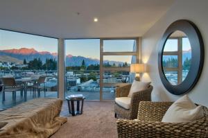 En generel udsigt til bjerge eller udsigt til bjerge taget fra lejligheden