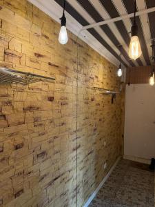 Et badeværelse på Комфортные апартаменты Ак Чокина 99 Apartment on Ak Chokin 99