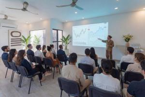 Gæster der bor på 18-Bed 9BD Hotel Villa - Pool & Kitchen - Full Concierge