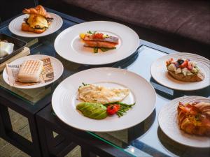 Jídlo v hotelu nebo okolí