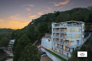 Naturlandskabet i nærheden af hotellet