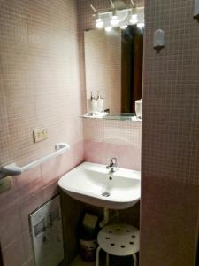 A bathroom at La Sorgente B&B