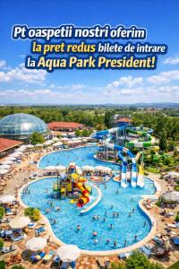 un parco divertimenti con piscina e parco acquatico di Provence Ap 308 Baile Felix a Cordău