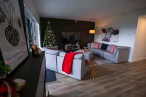 Χώρος καθιστικού στο 211 - Bright Condo - Pool and Cozy Atmosphere +60 φωτογραφίες