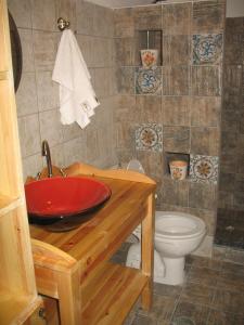 Koupelna v ubytování Nona's house