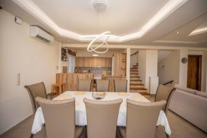 Posezení v ubytování Villa Sarakinos