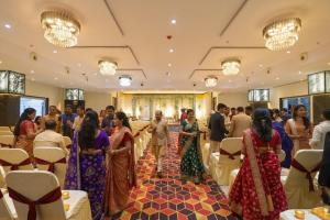 Επισκέπτες που μένουν στο FabHotel Sky Land