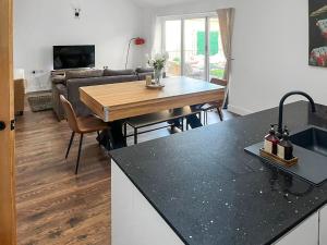 Køkken eller tekøkken på Manor Lodge