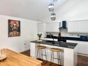 Køkken eller tekøkken på Manor Lodge