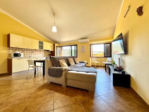 Η κουζίνα ή μικρή κουζίνα στο Sunny Penthouse