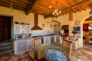 Кухня или мини-кухня в Podere Gianpaolo
