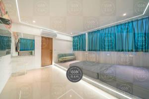 Et opholdsområde på 慕漾民宿 包棟獨棟游泳池近羅運 + 30 billeder