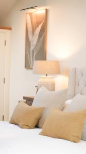 En eller flere senge i et værelse på The Drama Studio