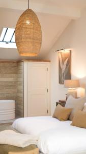 En eller flere senge i et værelse på The Drama Studio