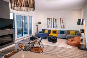 Χώρος καθιστικού στο 307 - Le Repere Condo - View and Modern Comfort +58 φωτογραφίες