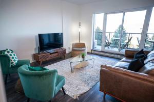 Χώρος καθιστικού στο 310 - Luxury Condo The Serenity - View and Pool +49 φωτογραφίες