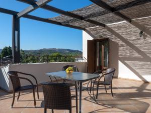 En generel udsigt til bjerge eller udsigt til bjerge taget fra villaen