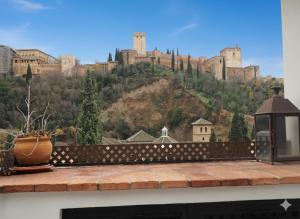 Nespecifikovaný výhled na hory nebo výhled na hory při pohledu z prázdninového domu