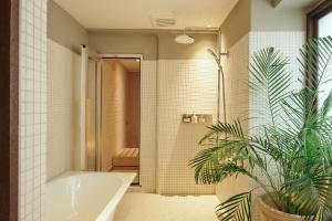 Ένα μπάνιο στο Korinkyo