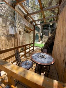 Fotografie z fotogalerie ubytování Mendy's Accommodation v destinaci Safed