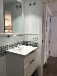 Et badeværelse på COSTERA TERRAZA - HappyVila