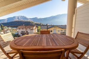Billede fra billedgalleriet på Apartment with SwimmingPool and view i Tremezzo