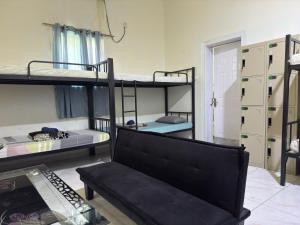 Φωτογραφία από το άλμπουμ του Basic Private Room with attached bathroom - No Parking Space στο Άμπου Ντάμπι