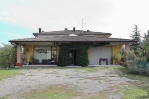 Το κτήριο όπου στεγάζεται  το bed & breakfast