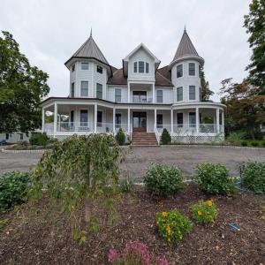 En have udenfor Parkway House Goshen Bed And Breakfast Suite 4 + 10 billeder