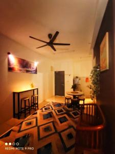 Posezení v ubytování Faeizal Homestay