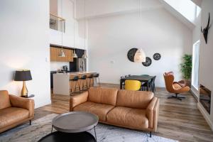 Nhà bếp/bếp nhỏ tại 402 - The Penthouse Luxury Condo - View and Pool