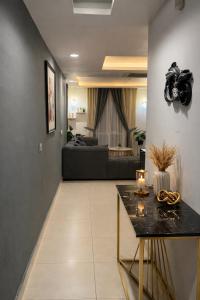 Χώρος καθιστικού στο Presidential Two Bedrooms Suite In Gold Crest Residency- DHA Phase 4 Lahore