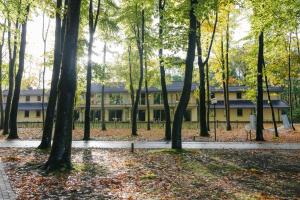 Το κτήριο όπου στεγάζεται  το ξενοδοχείο διαμερισμάτων