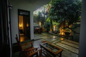 En have udenfor Mango Bay Hiriketiya