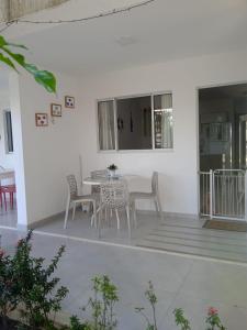 Ban công/sân hiên tại GUARAJUBA-VILLAGE BELLA LUNA