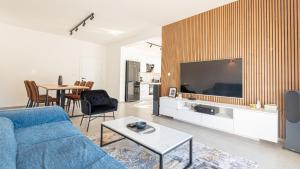 Et tv og/eller underholdning på Holiday home Iva by Villas Guide