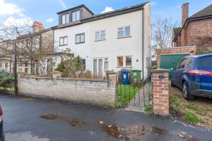 Budova, kde se prázdninový dům nachází + 55 fotografií