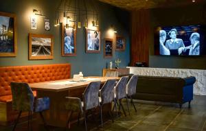 Et opholdsområde på Cozy Home In Varazdin Breg With Sauna