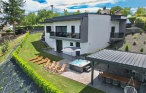 En have udenfor Cozy Home In Varazdin Breg With Sauna + 13 billeder