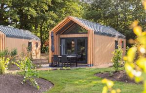 En have udenfor 2 Bedroom Stunning Home In Wenum-Wiesel